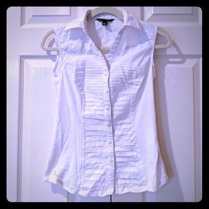 White Sleevless Blouse